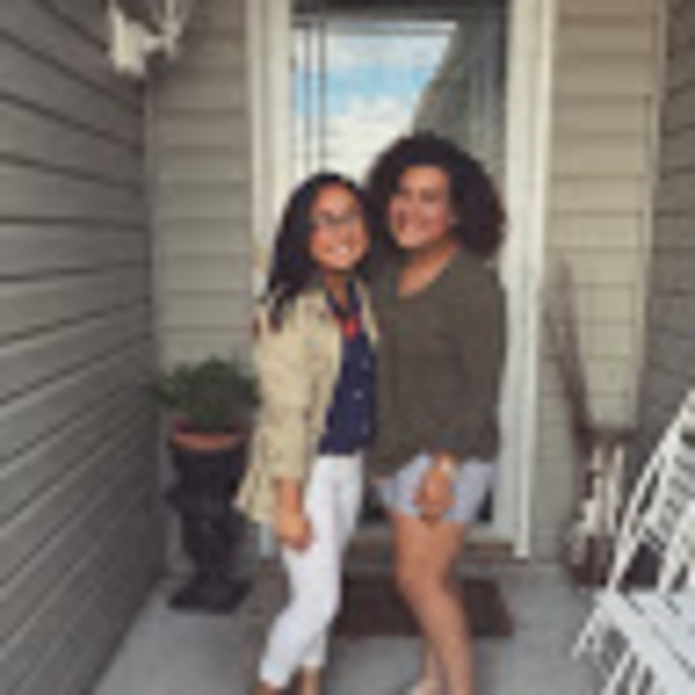 Meet your Posher, Estefania